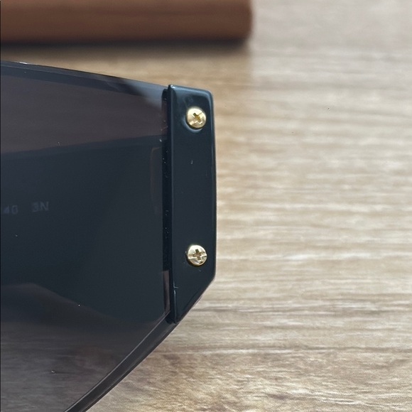 Michael Kors Black Shield Sunglasses OMK 1080 10148G 136/3N Generic Case main image 7